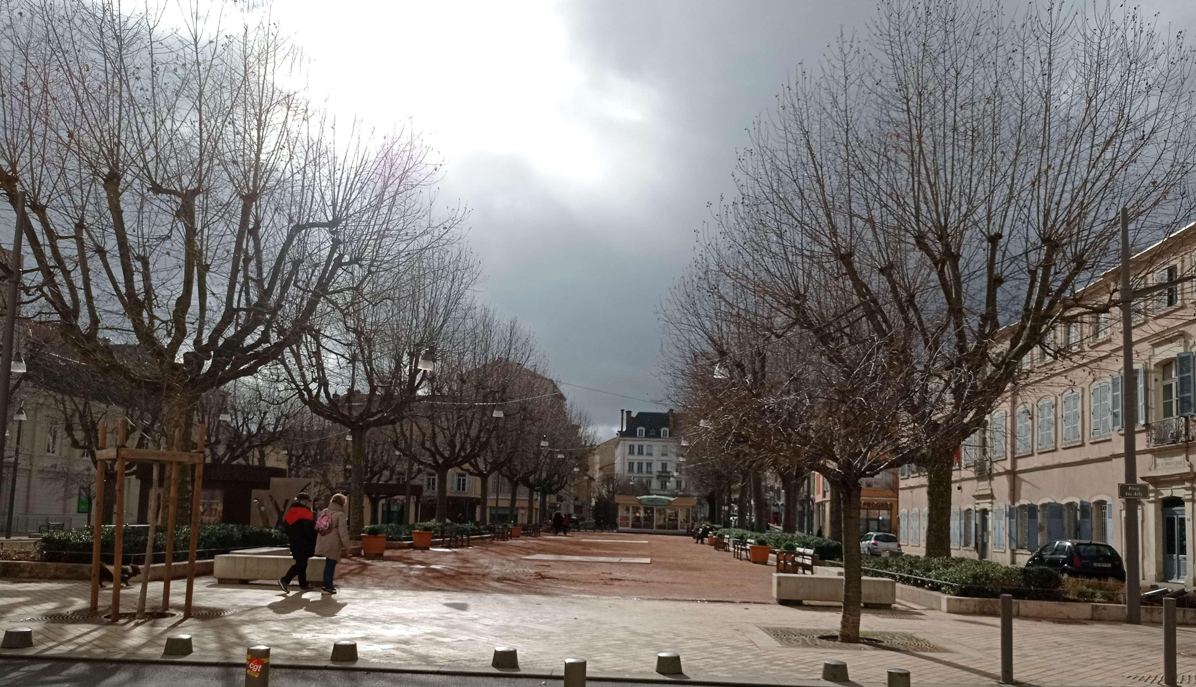 Kyriad Sur Saone 3*