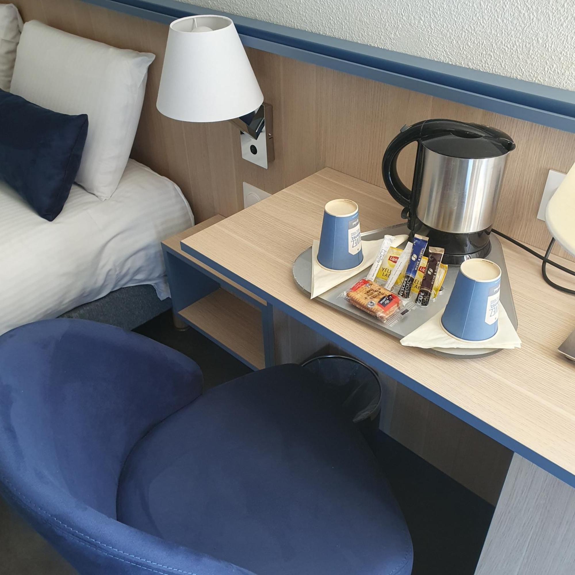 Kyriad Sur Saone Hotel