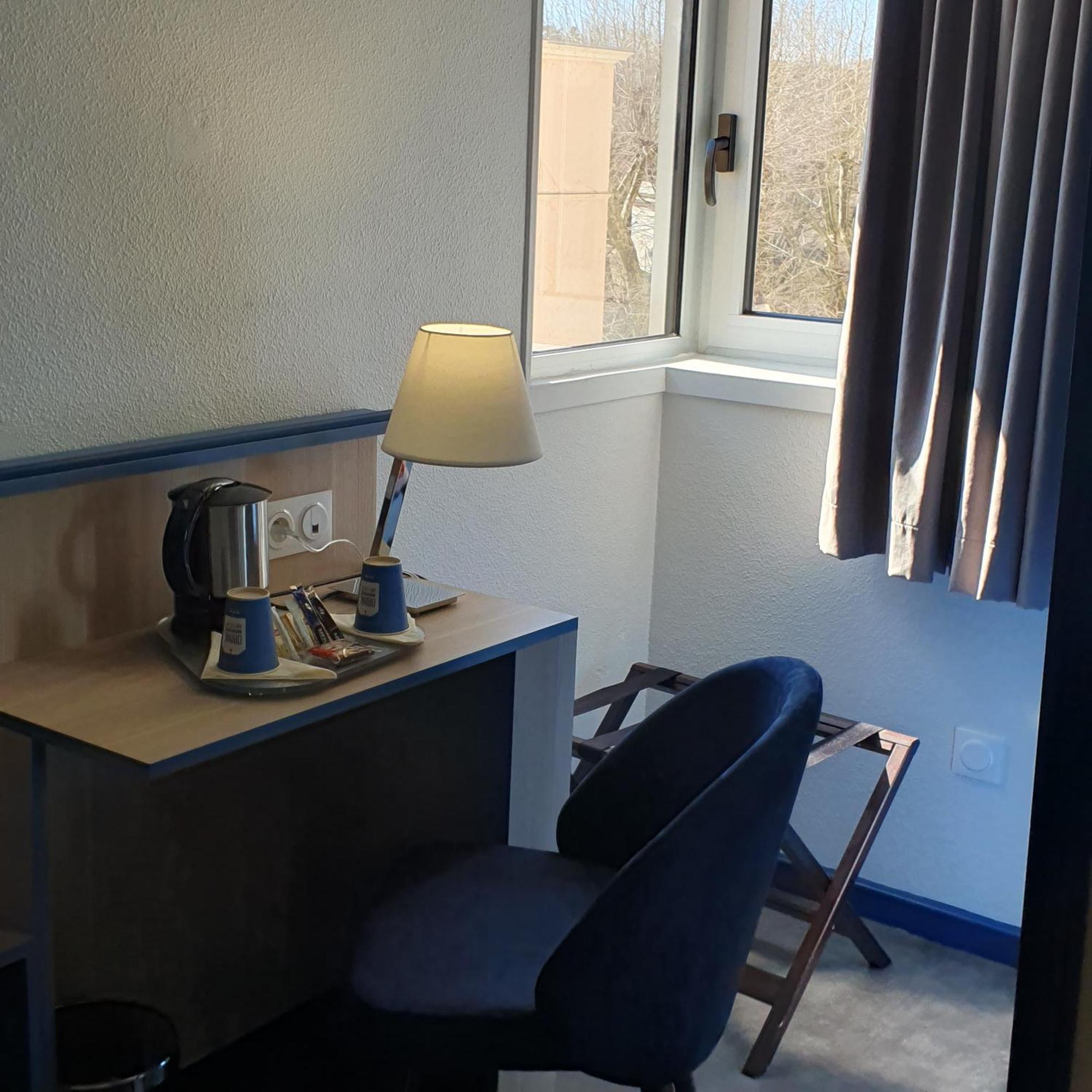 Hotel Kyriad Sur Saone