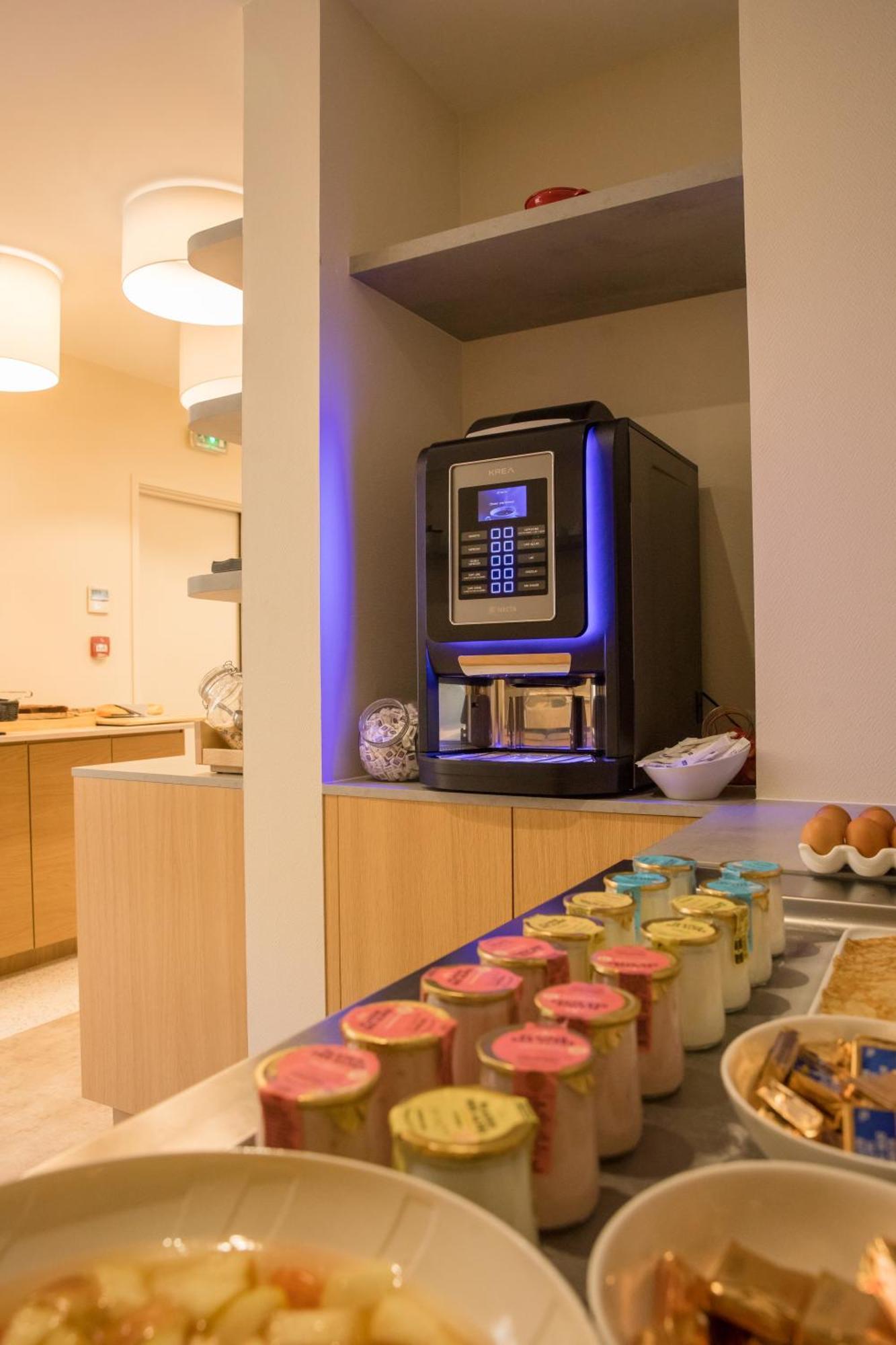 Hotel Kyriad Sur Saone 3*
