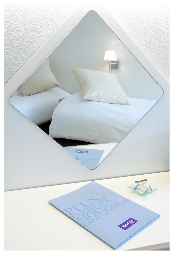 Kyriad Sur Saone Hotel